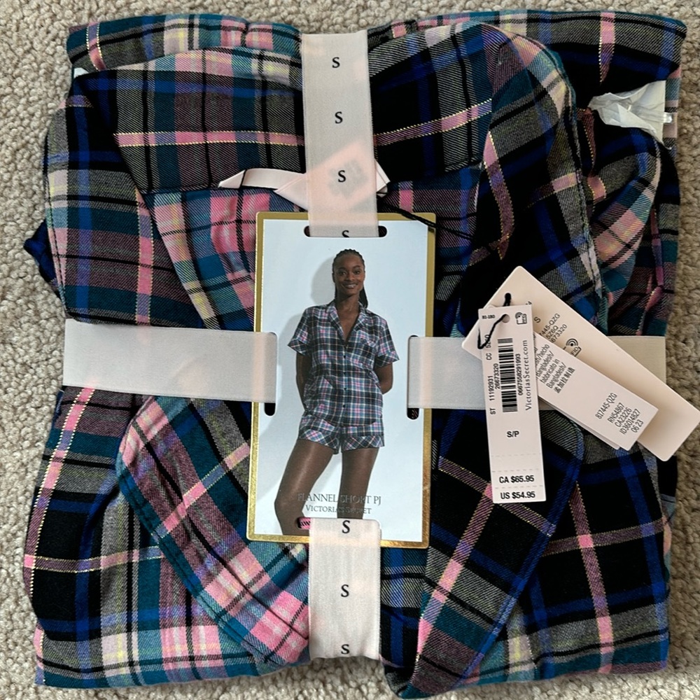 NWT Victoria Secret Flannel Pajama Set